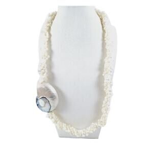 Vintage Mother of Pearl Chip Nautilus Shell Necklace